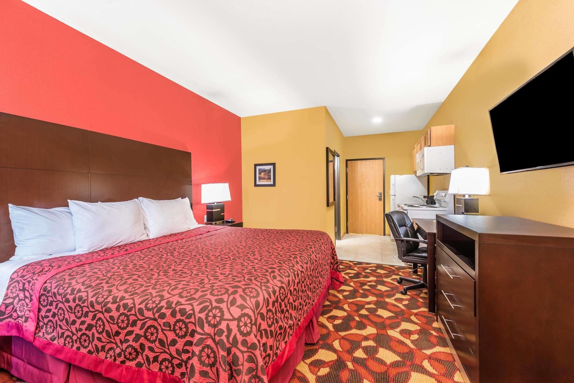 Days Inn & Suites By Wyndham El Dorado Экстерьер фото